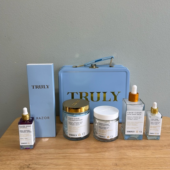 TRULY Other - Truly Shave Bundle